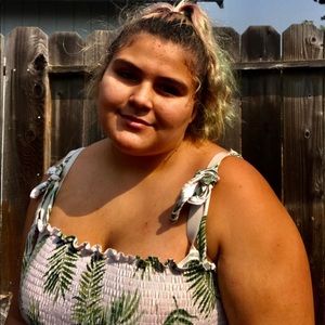 Meet your Posher, Leilani